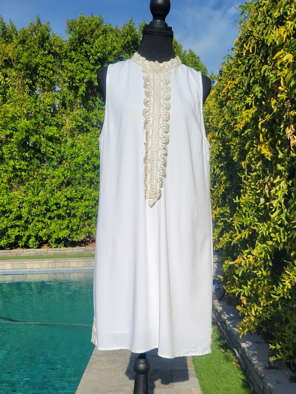 MarleyLilly White Boho Dress With Gold Metallic Lace-Trim Collar M